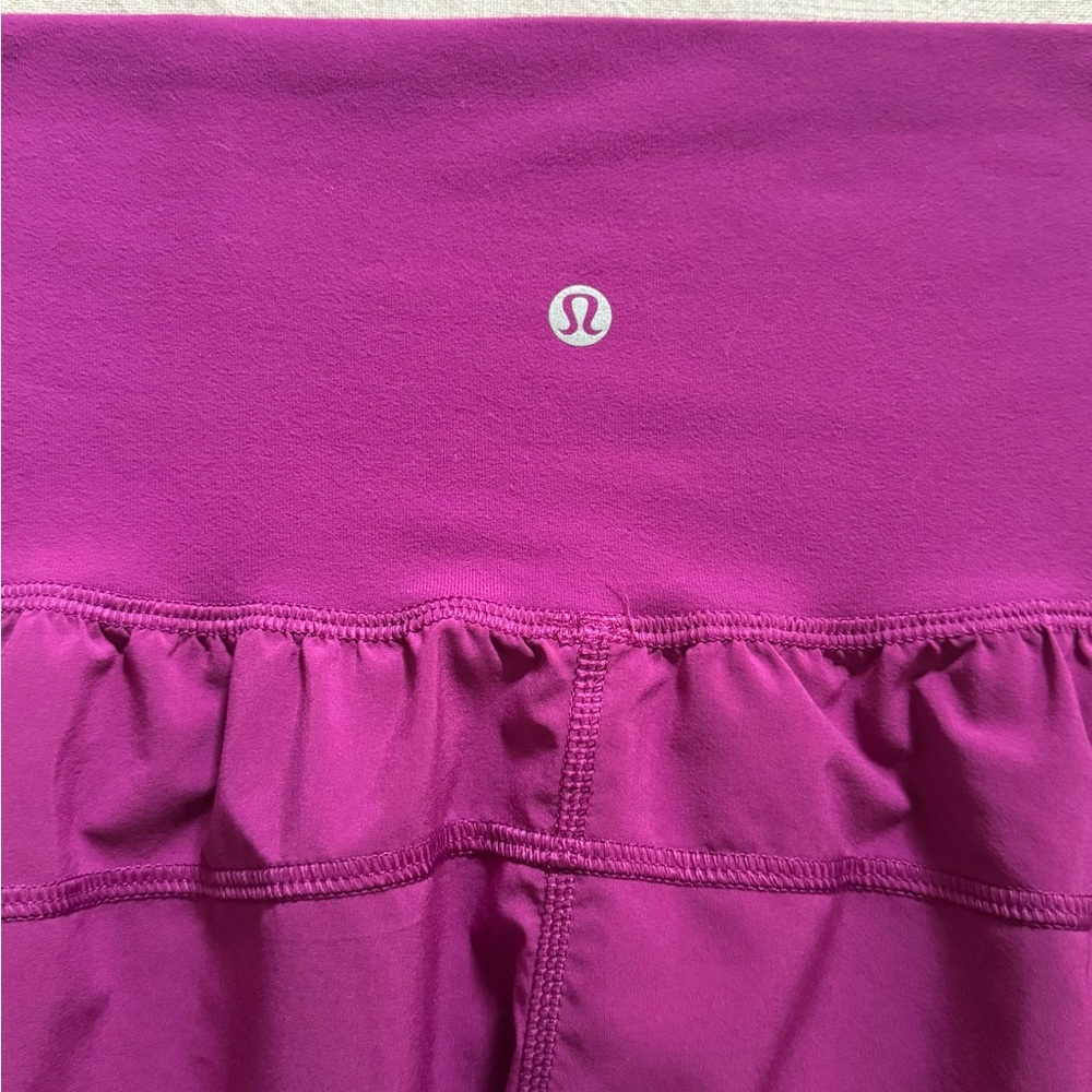 Women’s Lululemon Loose Fit Harem Pants! Merlot! Size 8! - Picture 6 of 6